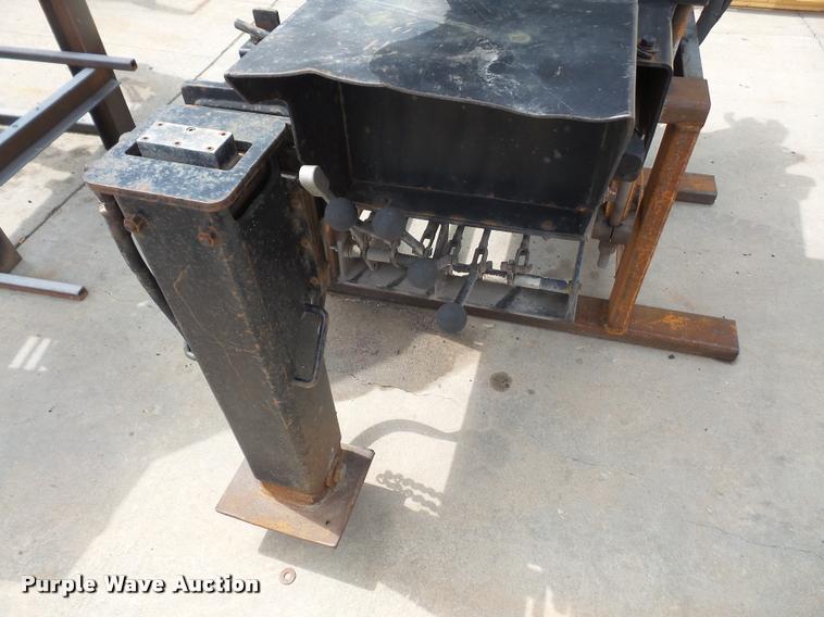 image for item DA1724 Knuckle boom crane