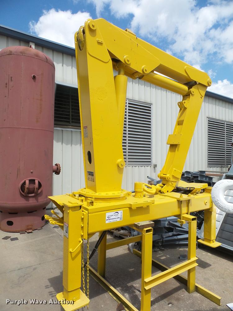 image for item DA1725 Knuckle boom crane