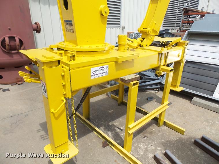 image for item DA1725 Knuckle boom crane