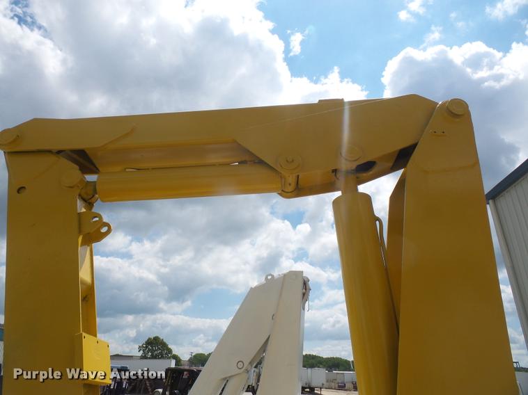 image for item DA1725 Knuckle boom crane