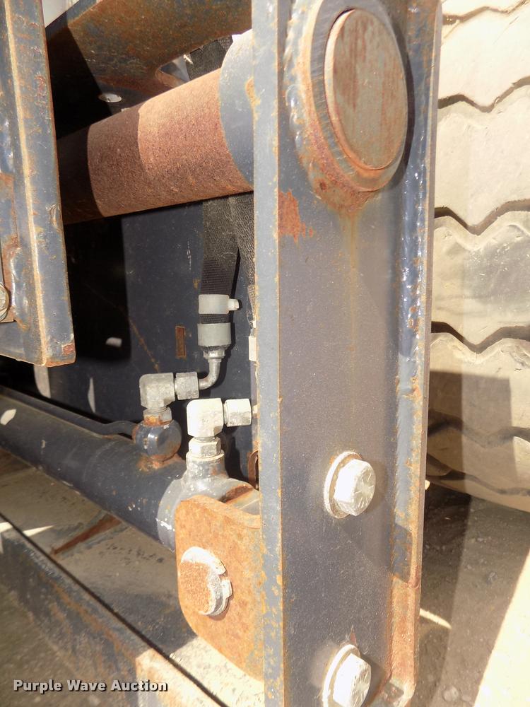 image for item DA3046 2010 Road Hog RH1850 skid steer cold planer