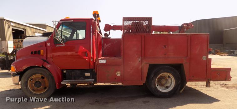 image for item DA3050 2001 Sterling M5500 Acterra service truck with crane