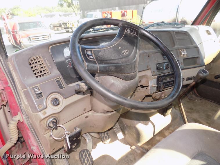 image for item DA3050 2001 Sterling M5500 Acterra service truck with crane