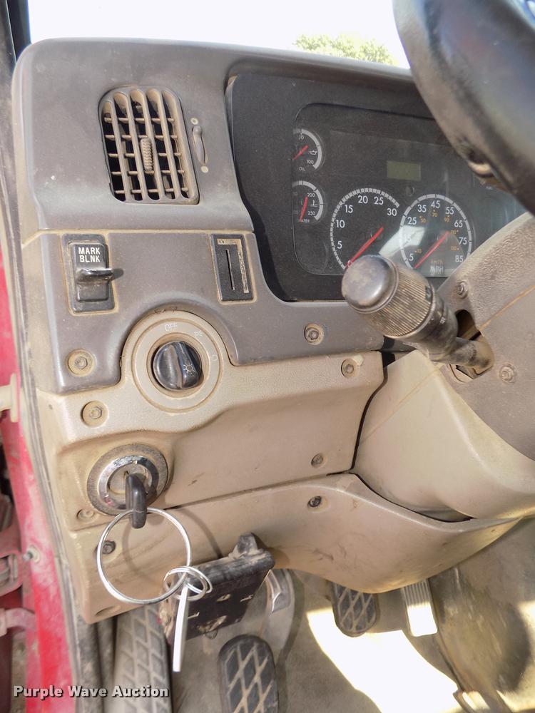 image for item DA3050 2001 Sterling M5500 Acterra service truck with crane