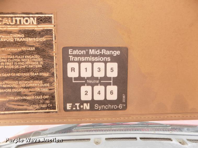 image for item DA3050 2001 Sterling M5500 Acterra service truck with crane