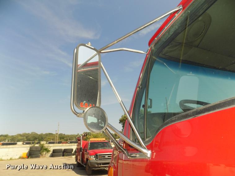 image for item DA3050 2001 Sterling M5500 Acterra service truck with crane