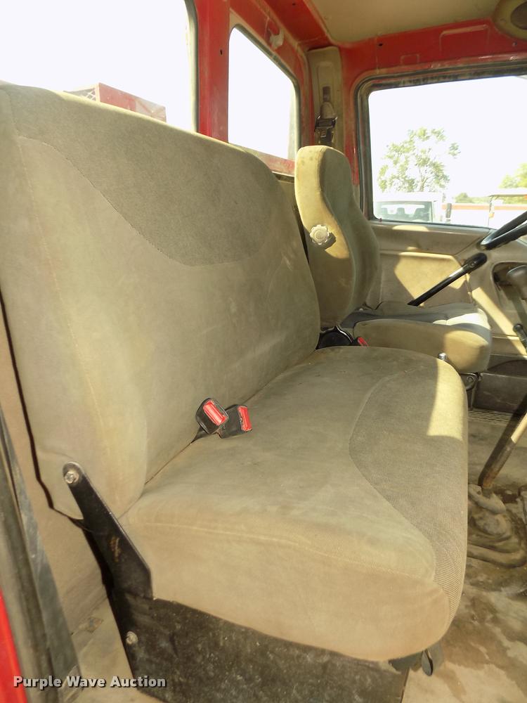 image for item DA3050 2001 Sterling M5500 Acterra service truck with crane