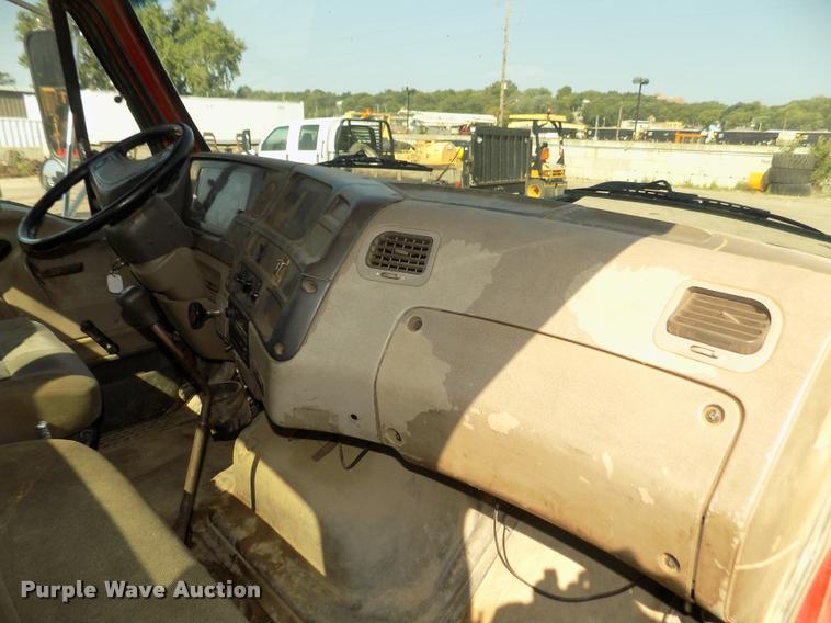 image for item DA3050 2001 Sterling M5500 Acterra service truck with crane