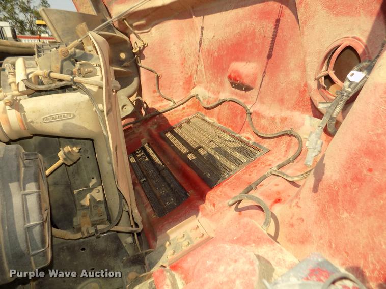 image for item DA3050 2001 Sterling M5500 Acterra service truck with crane