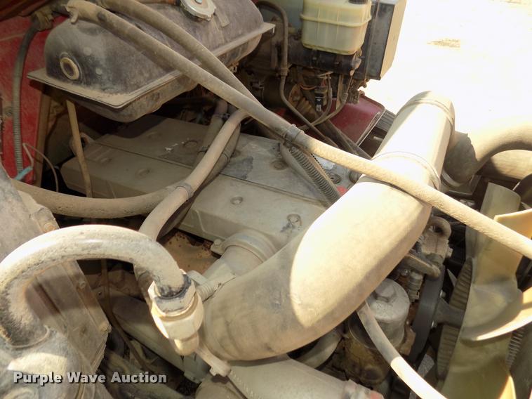 image for item DA3050 2001 Sterling M5500 Acterra service truck with crane