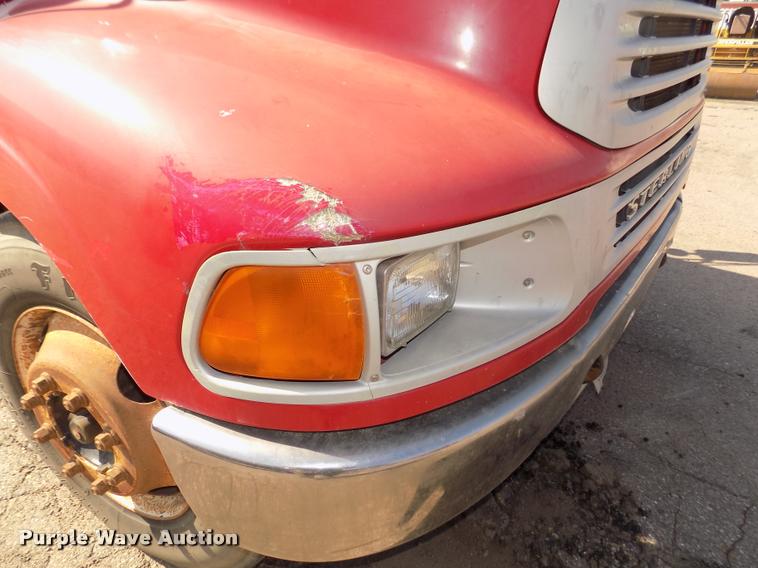 image for item DA3050 2001 Sterling M5500 Acterra service truck with crane