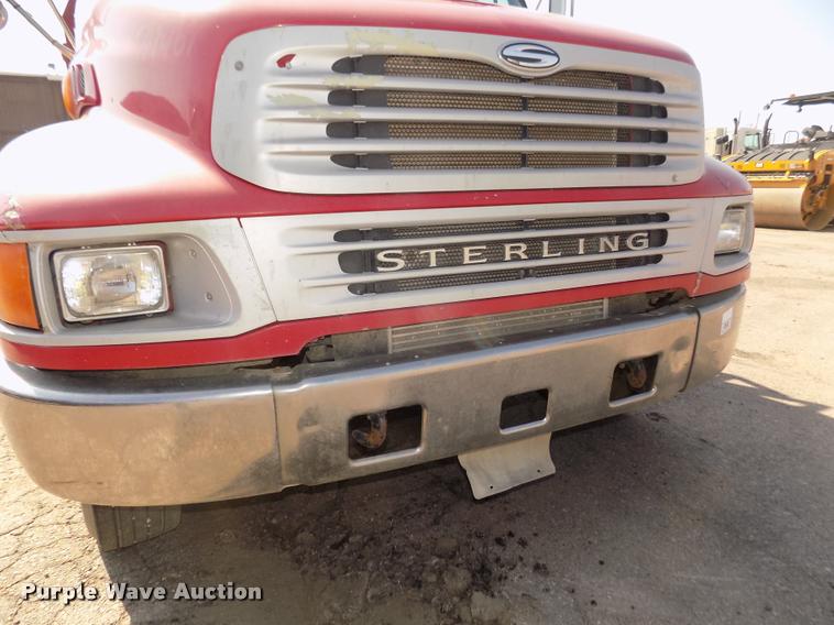 image for item DA3050 2001 Sterling M5500 Acterra service truck with crane