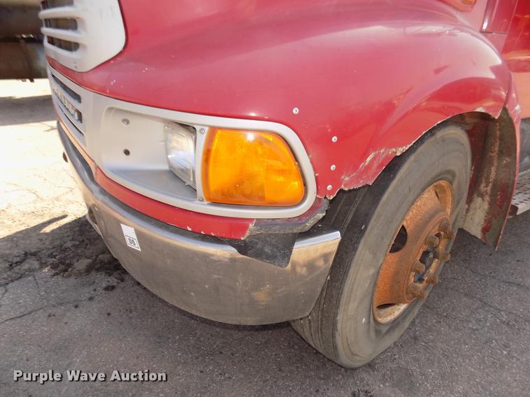 image for item DA3050 2001 Sterling M5500 Acterra service truck with crane