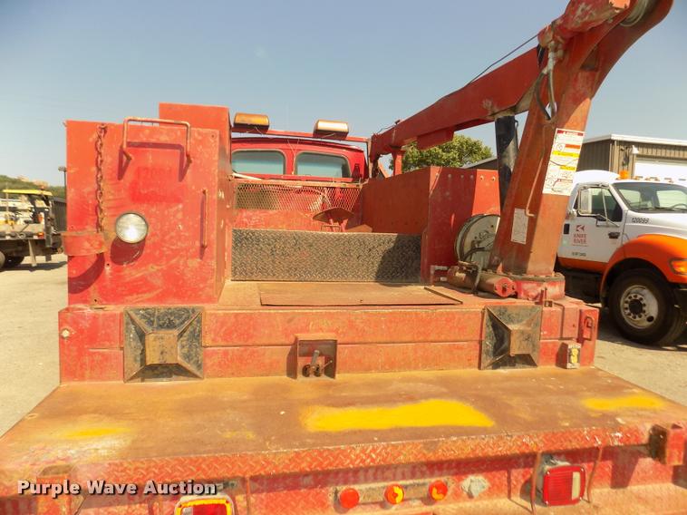 image for item DA3050 2001 Sterling M5500 Acterra service truck with crane