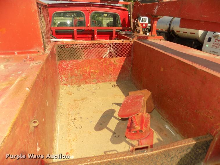 image for item DA3050 2001 Sterling M5500 Acterra service truck with crane