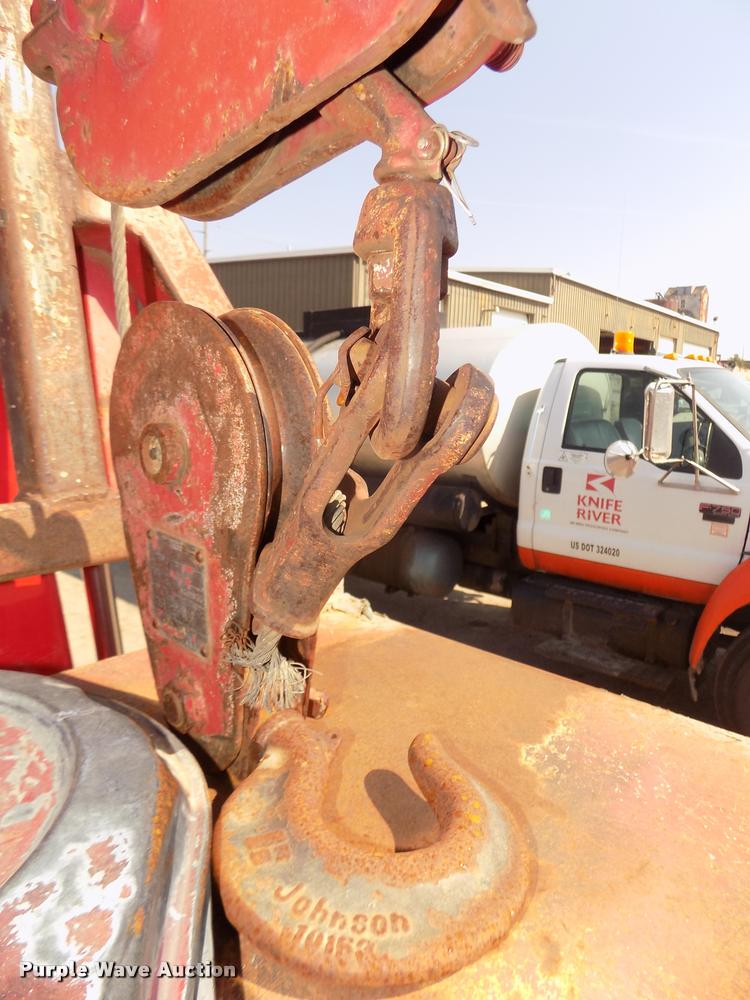 image for item DA3050 2001 Sterling M5500 Acterra service truck with crane