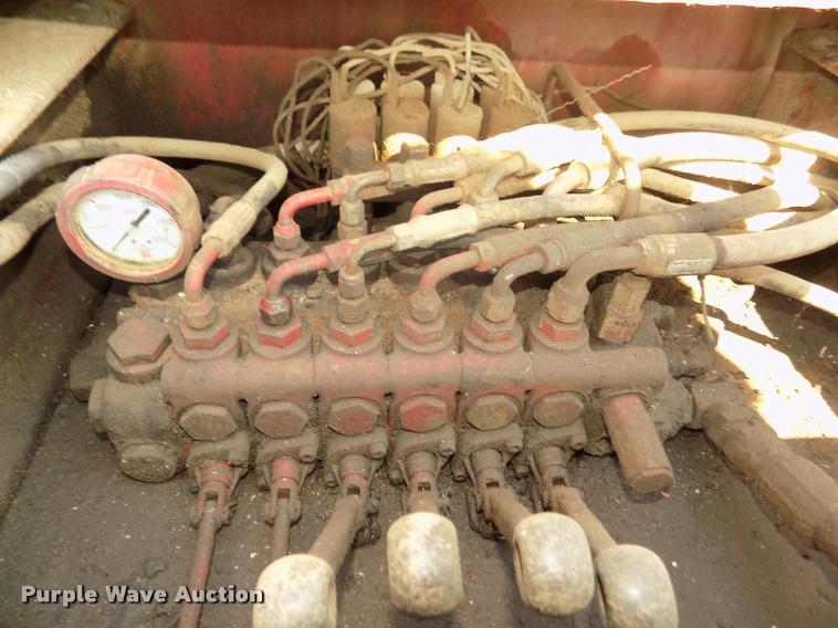 image for item DA3050 2001 Sterling M5500 Acterra service truck with crane