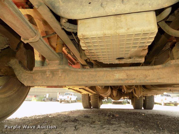 image for item DA3050 2001 Sterling M5500 Acterra service truck with crane