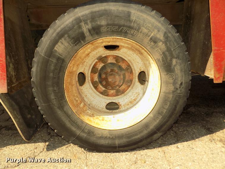 image for item DA3050 2001 Sterling M5500 Acterra service truck with crane