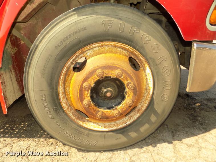 image for item DA3050 2001 Sterling M5500 Acterra service truck with crane