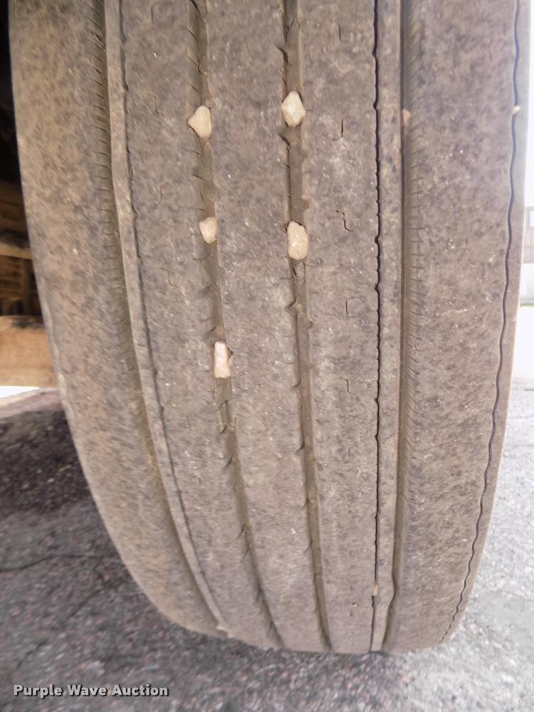 image for item DA3050 2001 Sterling M5500 Acterra service truck with crane