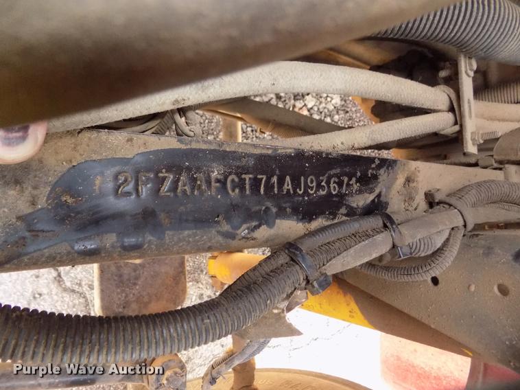 image for item DA3050 2001 Sterling M5500 Acterra service truck with crane