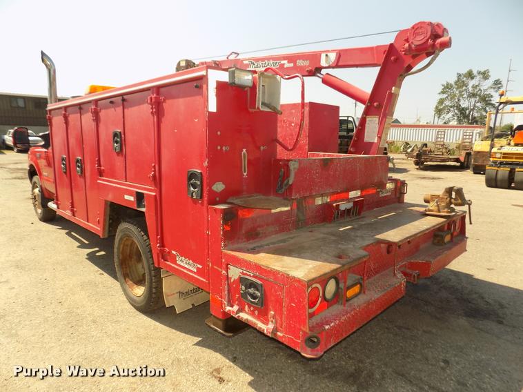 image for item DA3051 2004 Ford F550 Super Duty service truck with crane