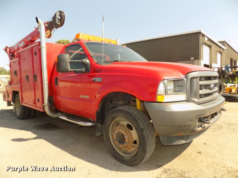image for item DA3051 2004 Ford F550 Super Duty service truck with crane