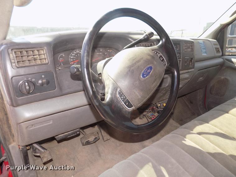 image for item DA3051 2004 Ford F550 Super Duty service truck with crane