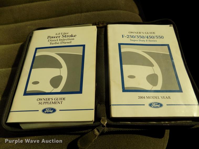 image for item DA3051 2004 Ford F550 Super Duty service truck with crane