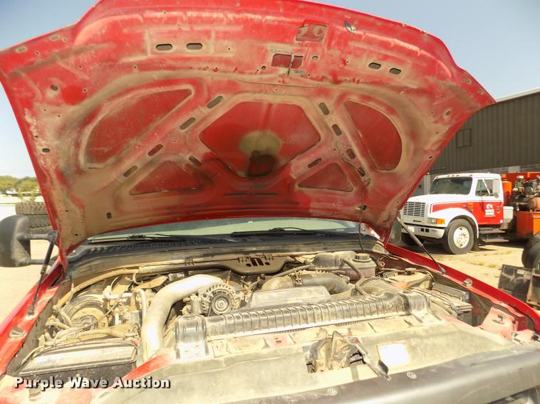 image for item DA3051 2004 Ford F550 Super Duty service truck with crane