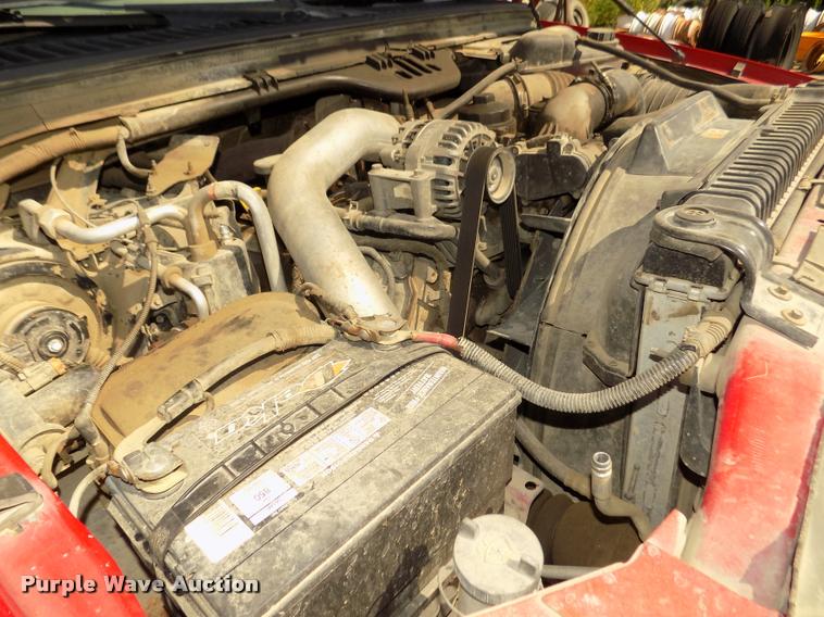 image for item DA3051 2004 Ford F550 Super Duty service truck with crane