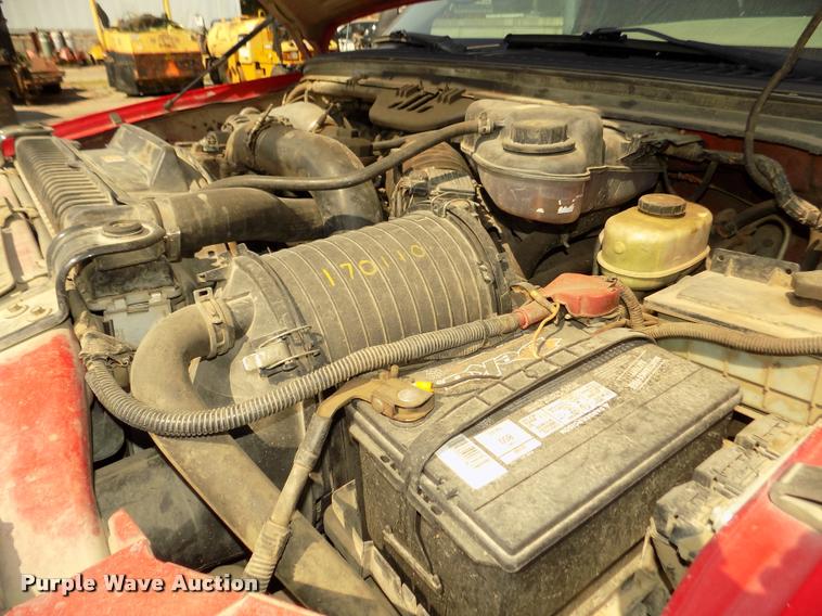 image for item DA3051 2004 Ford F550 Super Duty service truck with crane