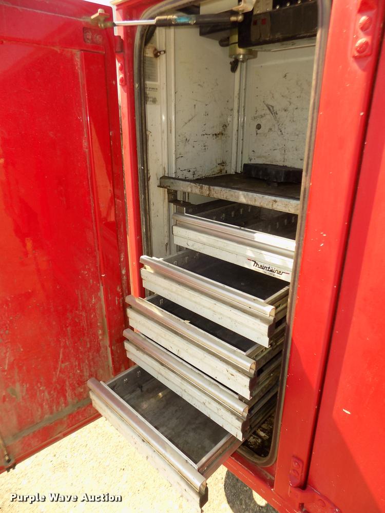 image for item DA3051 2004 Ford F550 Super Duty service truck with crane