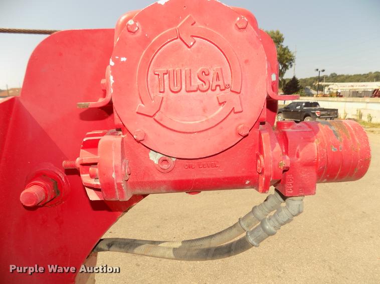 image for item DA3051 2004 Ford F550 Super Duty service truck with crane