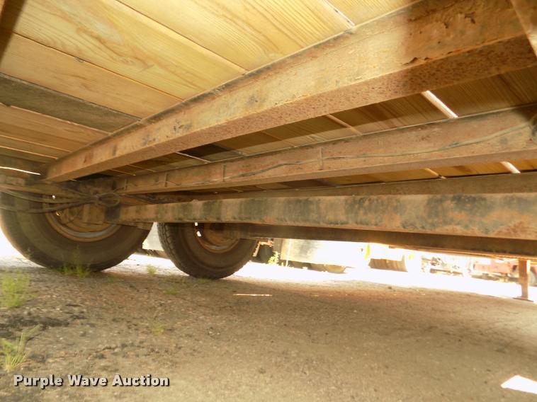 image for item DA3052 2004 Towmaster T12 equipment trailer