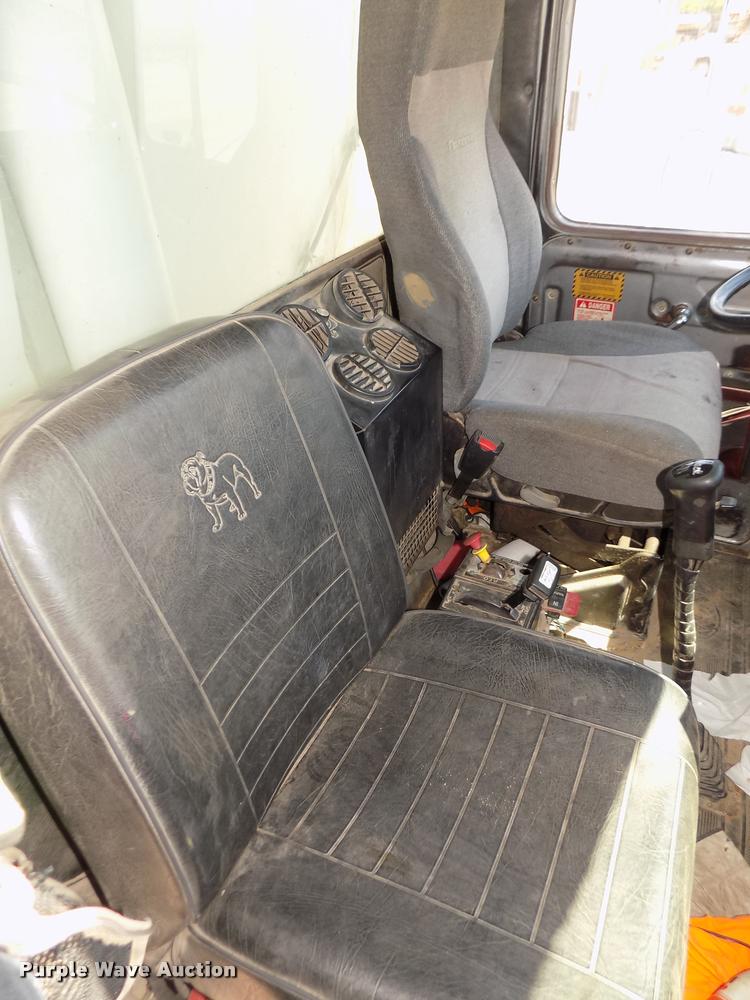 image for item DA3053 1991 Mack RD690S dump truck