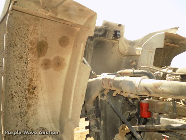 image for item DA3053 1991 Mack RD690S dump truck