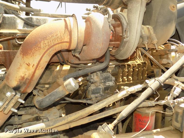 image for item DA3053 1991 Mack RD690S dump truck