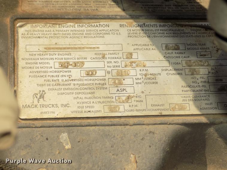 image for item DA3053 1991 Mack RD690S dump truck