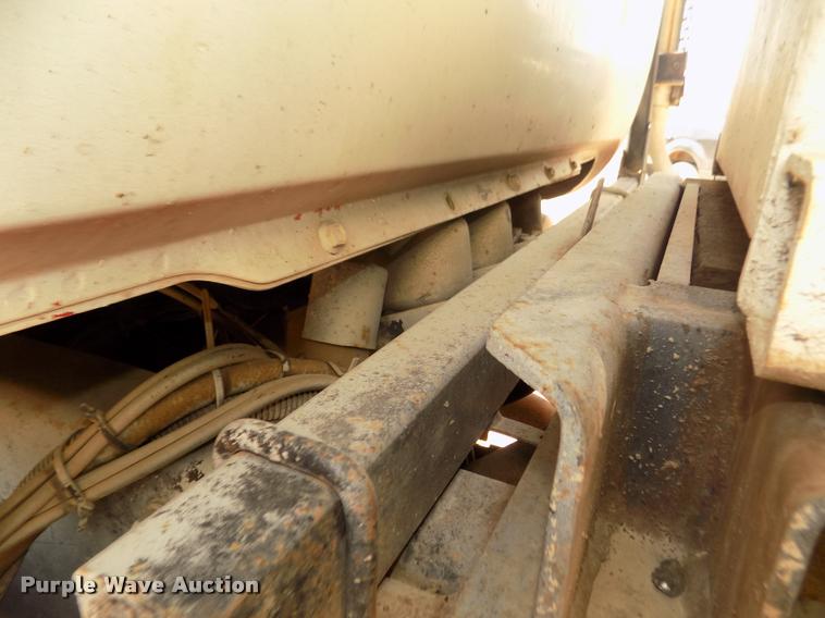 image for item DA3053 1991 Mack RD690S dump truck