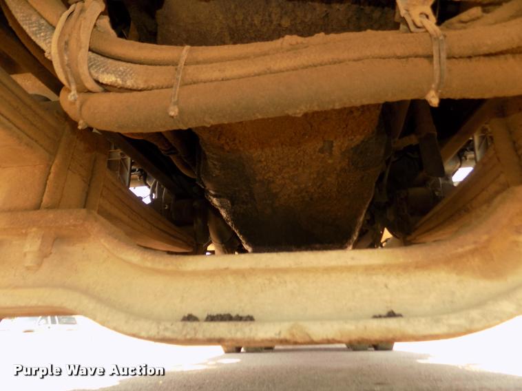 image for item DA3053 1991 Mack RD690S dump truck