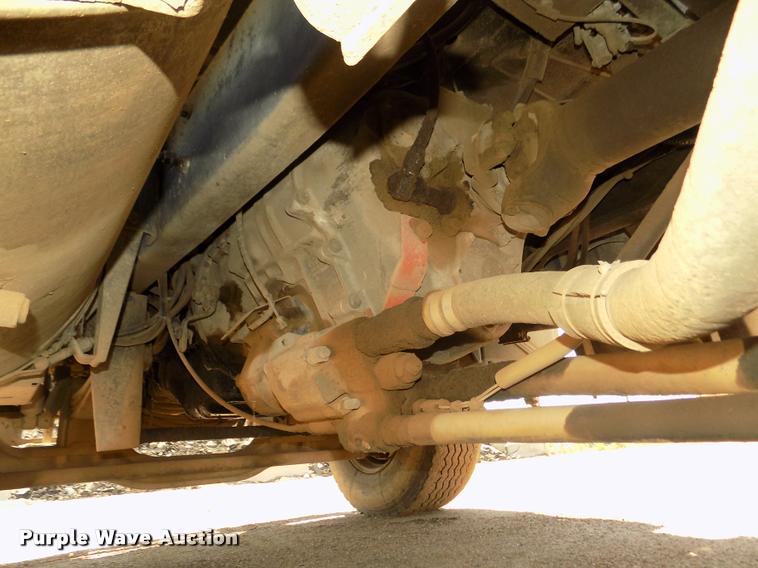 image for item DA3053 1991 Mack RD690S dump truck