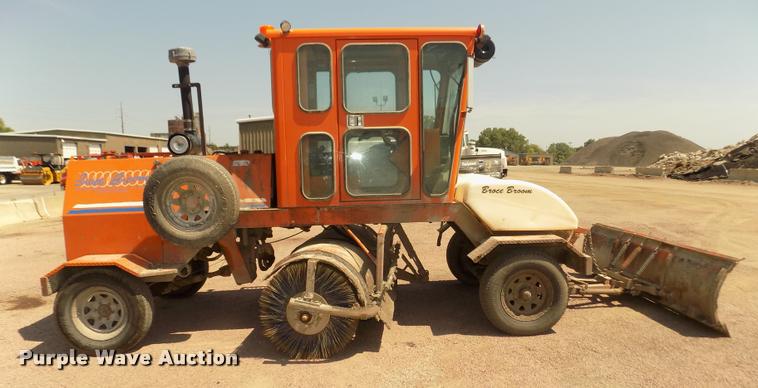 image for item DA3054 Broce RCT-350 pavement broom