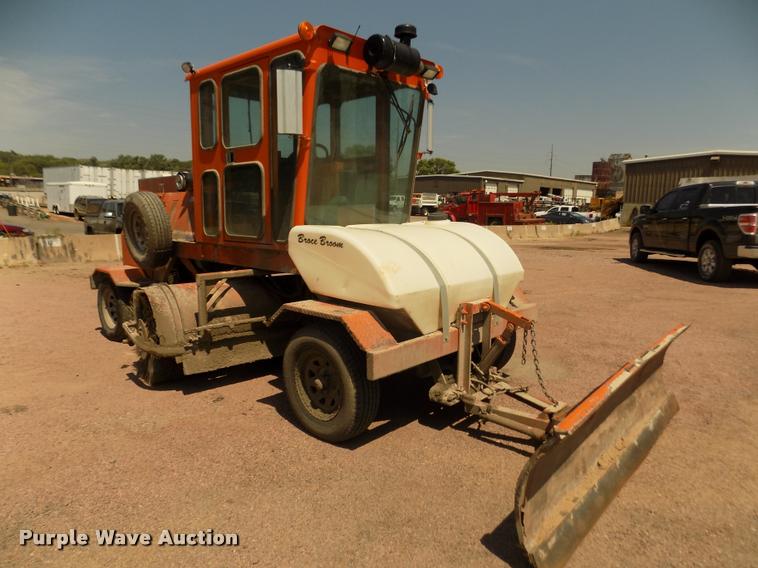 image for item DA3054 Broce RCT-350 pavement broom