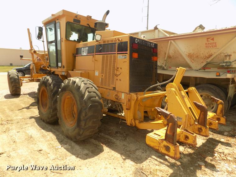 image for item DA3055 1997 Caterpillar 140H motor grader