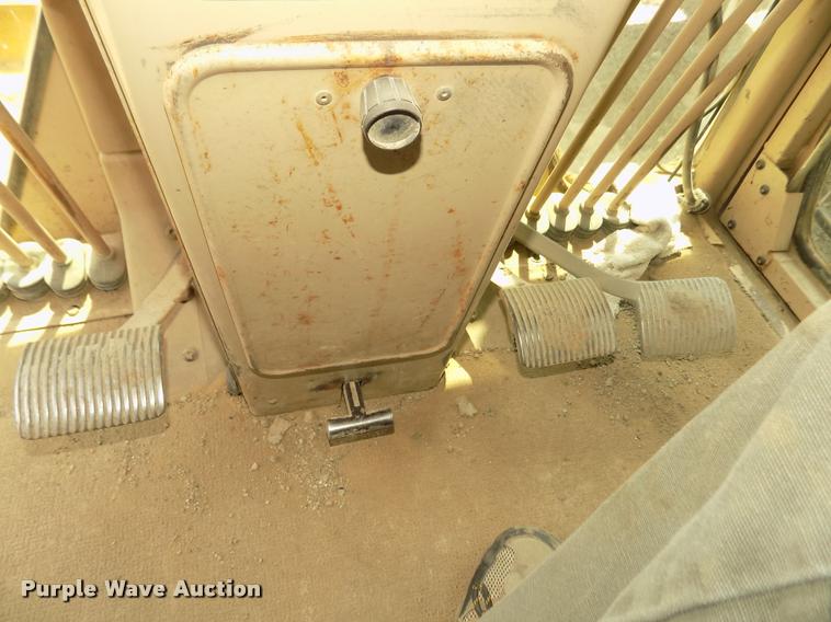 image for item DA3055 1997 Caterpillar 140H motor grader