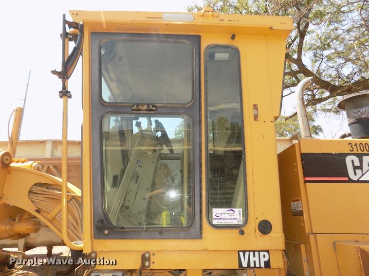 image for item DA3055 1997 Caterpillar 140H motor grader