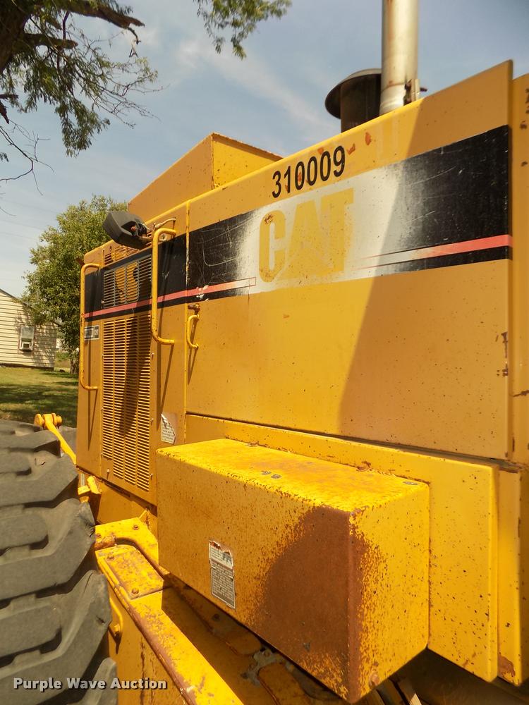 image for item DA3055 1997 Caterpillar 140H motor grader