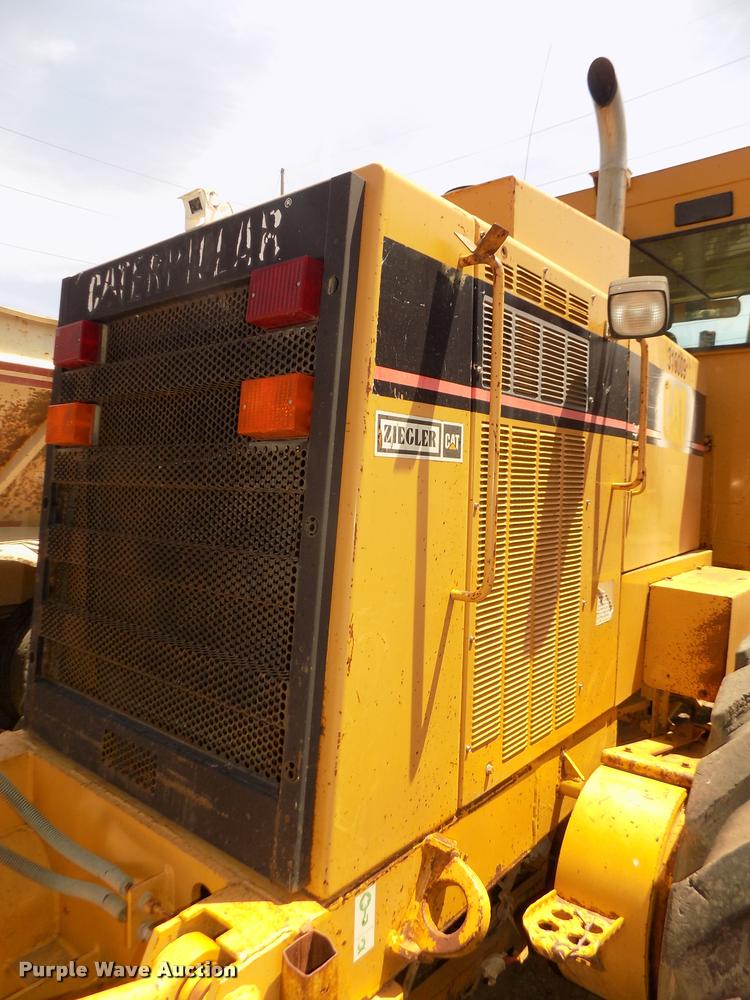 image for item DA3055 1997 Caterpillar 140H motor grader